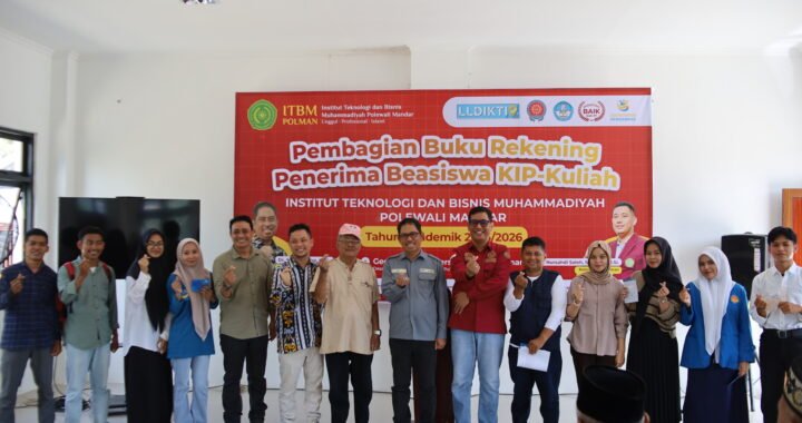 LLDikti Wilayah IX Serahkan Buku Rekening Penerima Beasiswa KIP-Kuliah Kepada Lima Perguruan Tinggi di Polewali Mandar